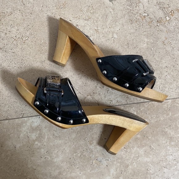 Coach Quinn Wooden Clog Sandals Black Patent Leather 2” Heel Summer - Picture 6 of 8